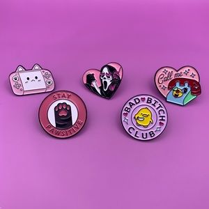 🎀Cute pins (bundle deals)🎀